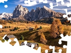Dolina Val Gardena, GĂłry Sassolungo, JesieĹ, Dolomity,