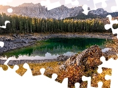 Lago Karersee, Jezioro, Carezza, GĂłry, PoĹudniowy Tyrol, WĹochy, Drzewa, Odbicie, Dolomity