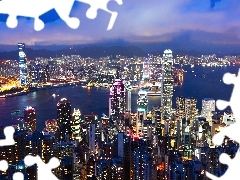 Nocą, Hong Kong