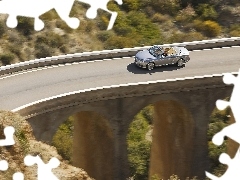 Most, Bentley Continental