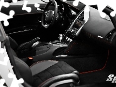 Alcantara, Audi R8