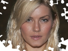 Elisha Cuthbert