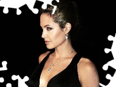 Biżuteria, Angelina Jolie