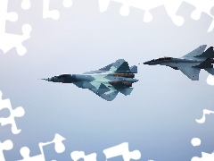 MIG -29M2, Suchoj T-50